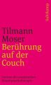 Berührung auf der Couch